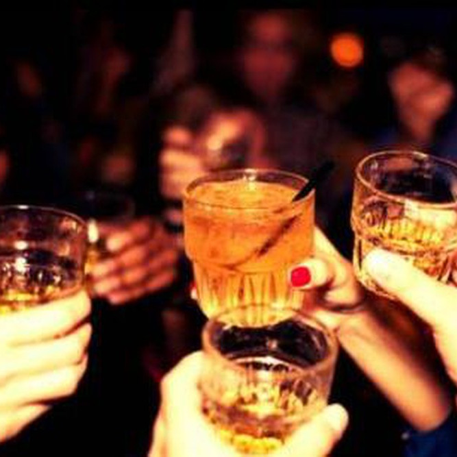 Rượu làm tăng nguy cơ mắc bệnh tiểu đường, các cách để tránh uống quá nhiều trong dịp lễ Tết